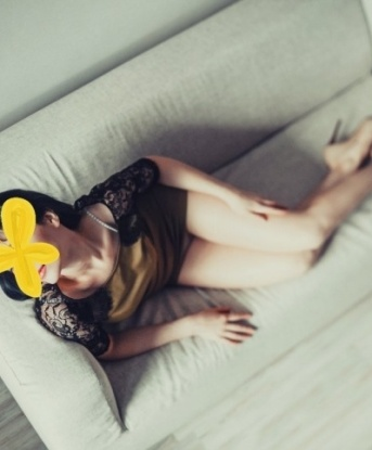 Экзотическая красотка с шикарными формами и страстным нравом хочет окунуть тебя в океан наслаждения и раскрепощенности. Позволь мне исполнить твои самые сокровенные желания и фантазии. Ты останешься доволен. 7396, 27 лет